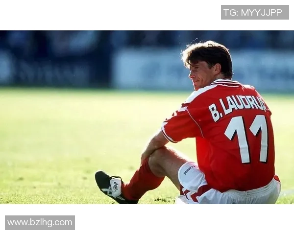 足球传奇席丹的辉煌生涯与经典瞬间回顾视频 足球传奇席丹的辉煌生涯与经典瞬间回顾视频