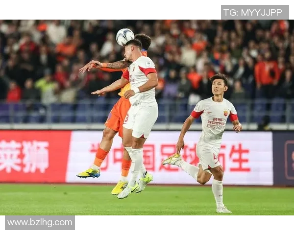 足球进攻天王崛起 打破对手防线的绝技与风采分析 足球进攻天王崛起 打破对手防线的绝技与风采分析